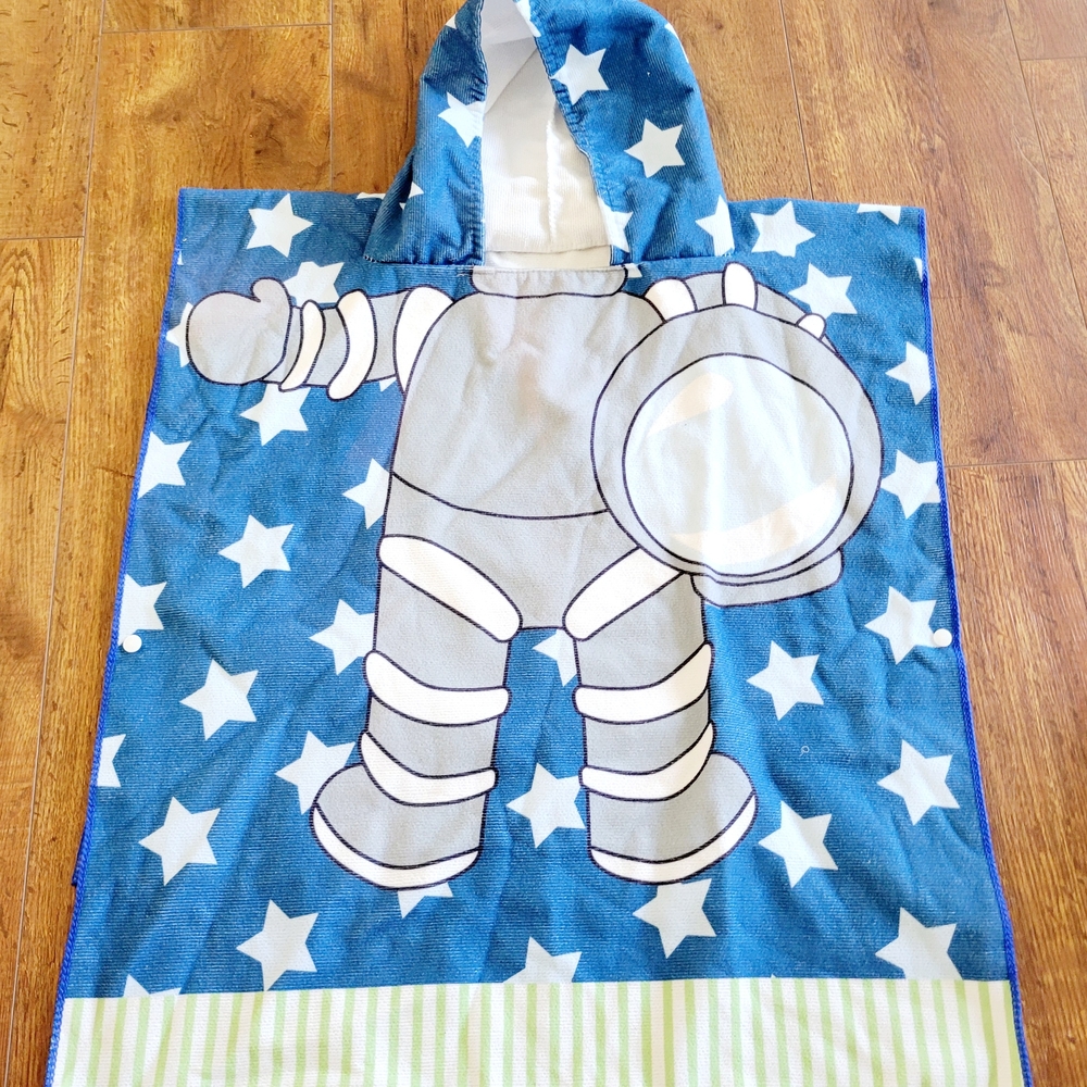 Kids Blue Astronaut Hooded Towel
